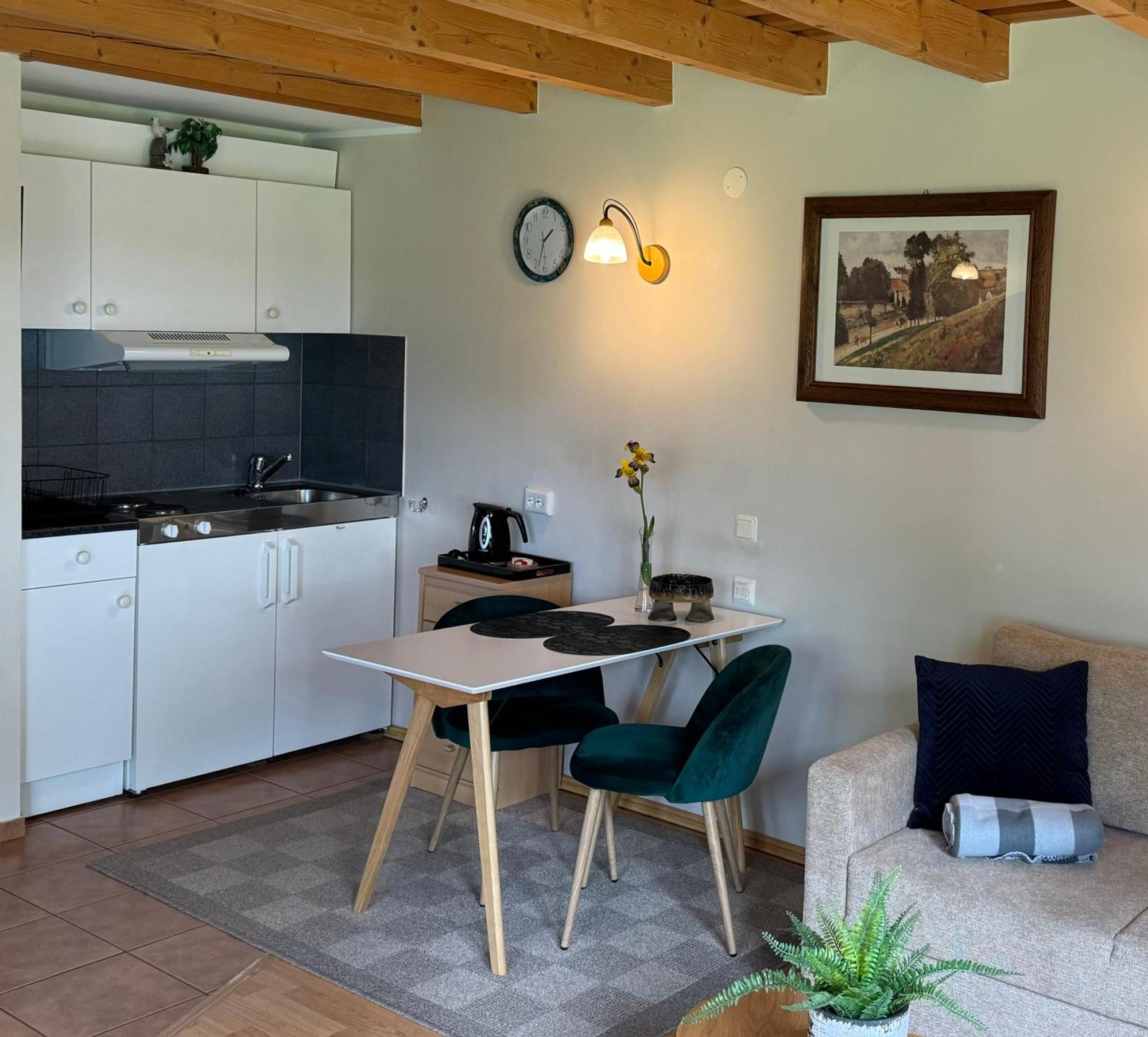 Kaesmu Merekalda Apartments - Adults Only Habitación foto